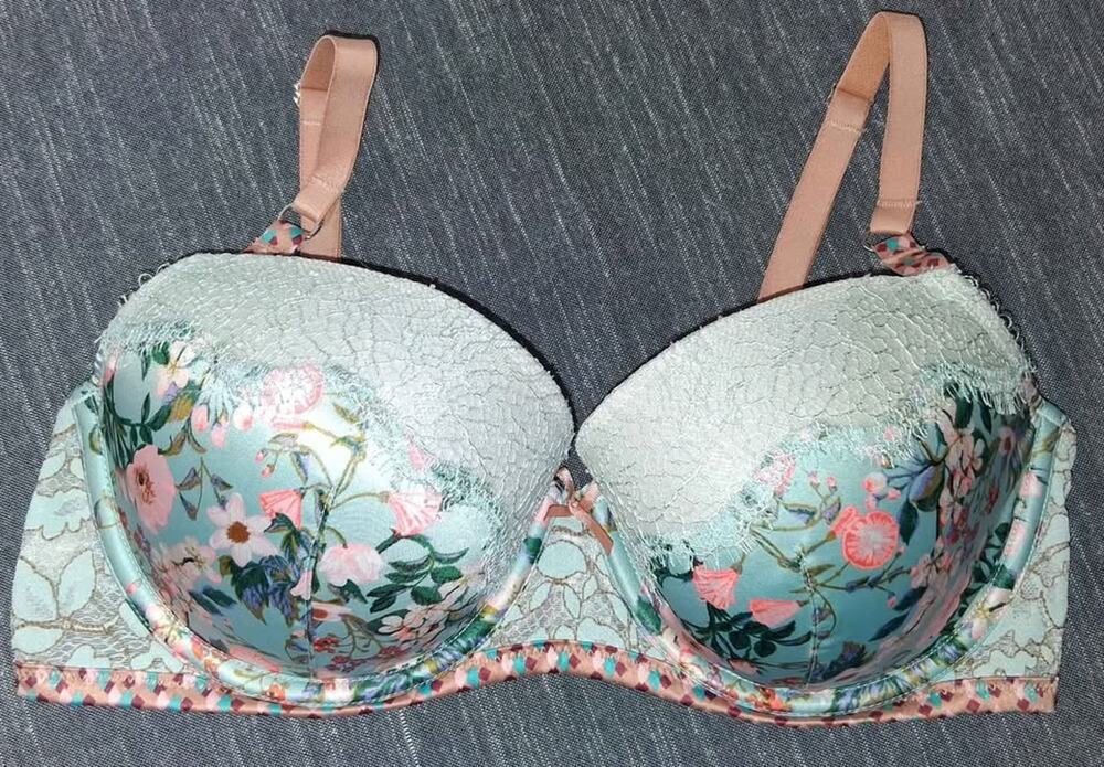Victoria's Secret Dream Angels Bra (Size 34D)